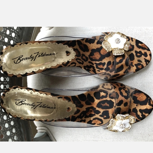 BEVERLY FELDMAN SANDALS SIZE 8 - Picture 2 of 8